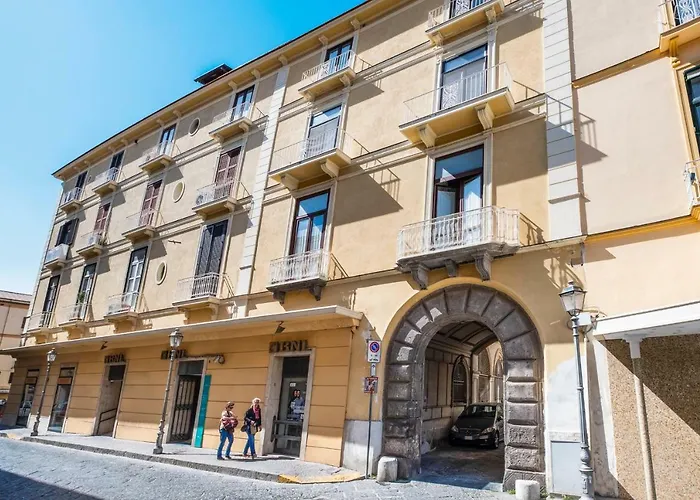 Hotels With Four Stars Ae Home|Studio
