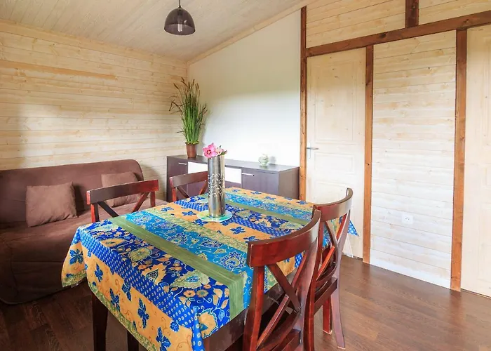 Les Chalets De Pierretoun