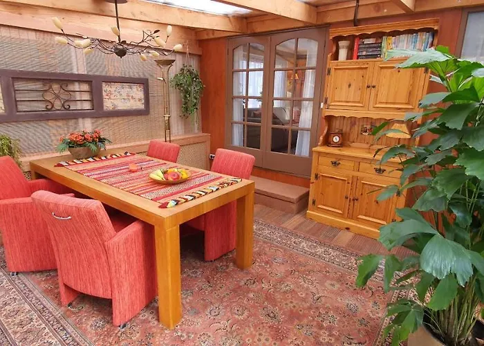 Knus Chalet Midden In De Natuur En De Rust.